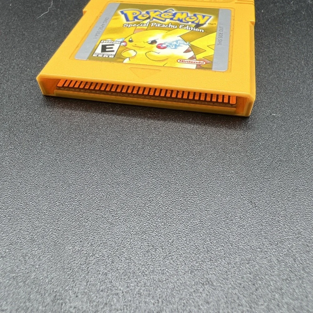 Nintendo Game Boy Pokemon Yellow Version Special Pikachu Edition 1999